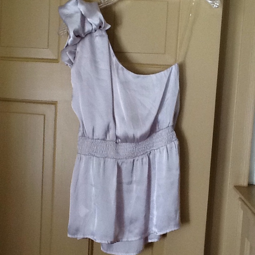 One shoulder top - Picture 3 of 3